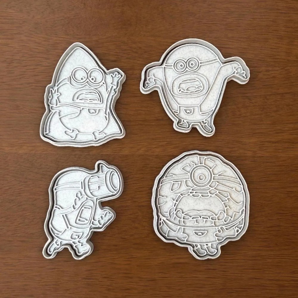 Baking With Kids - Minions Cookie Cutter Set - 4 Cutters - Minions - Stamp and Bake