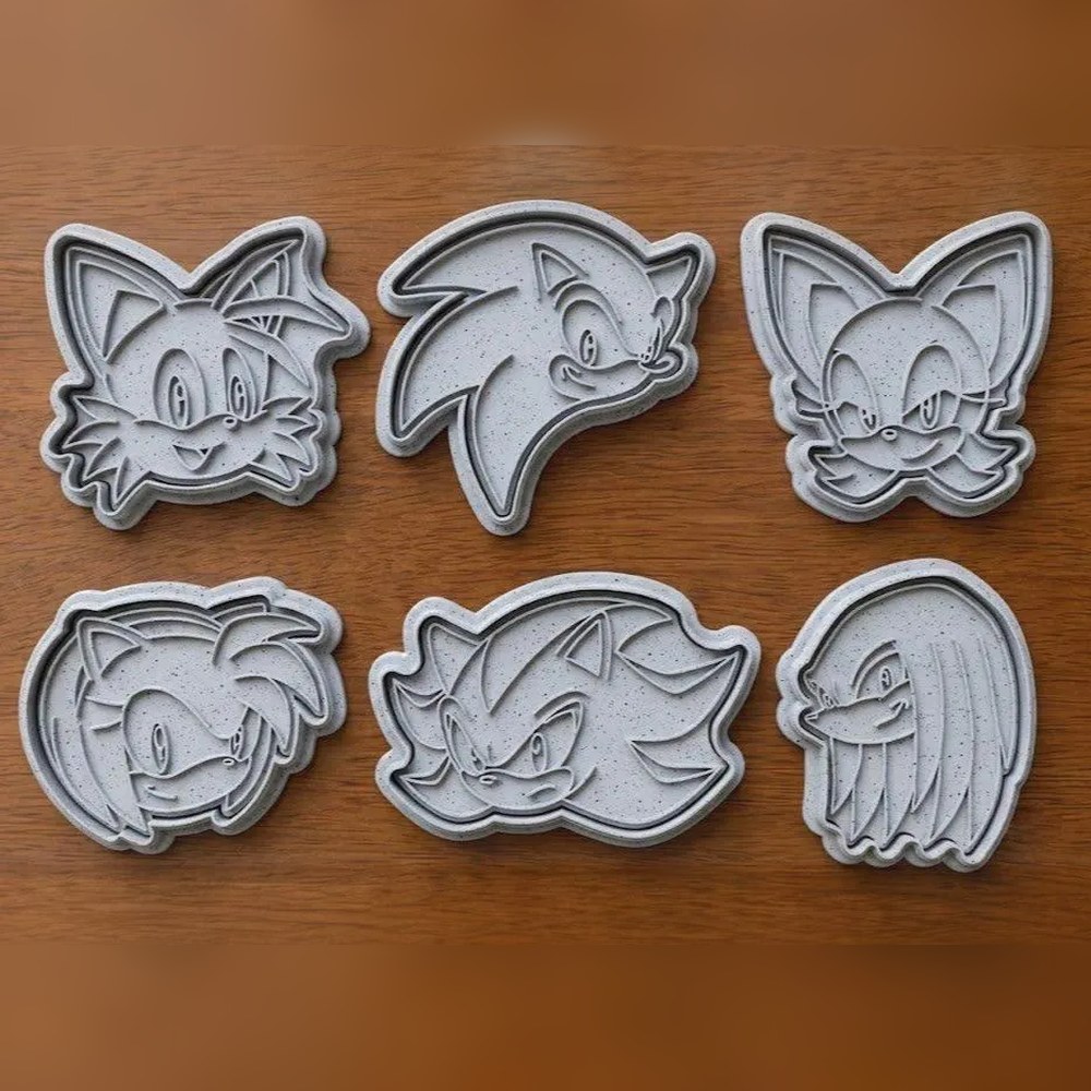 Birthday Parties - Sonic Character Faces Cookie Cutter Set - 6 Cutters - Sonic the Hedgehog - Stamp and Bake