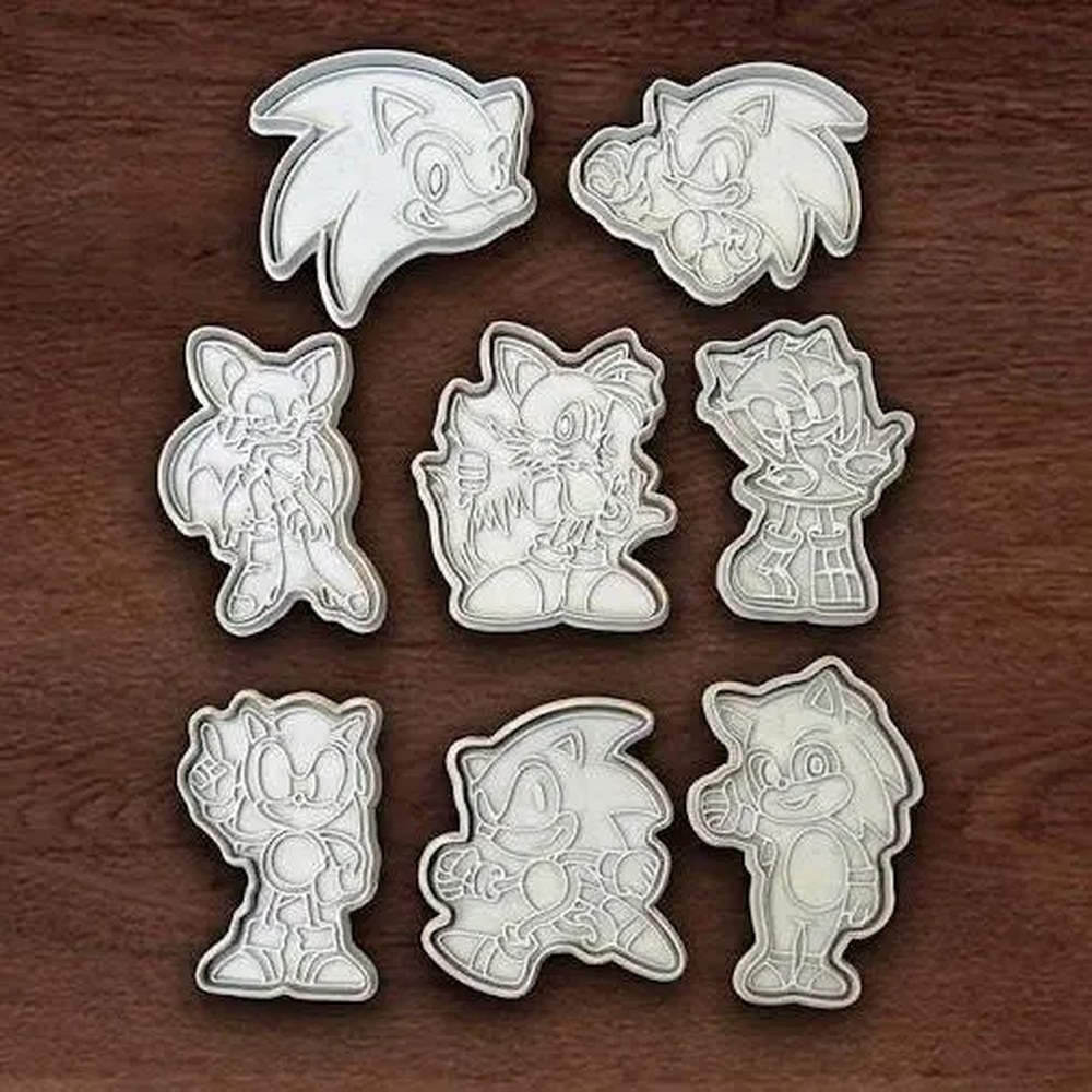 Birthday Parties - Sonic the Hedgehog Cookie Cutter Set - 8 Cutters - Sonic the Hedgehog - Stamp and Bake